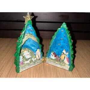 Vintage Christmas Tree Creche Made In Thailand Hinged Tree With Creche Inside